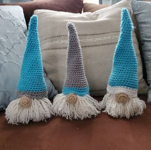 Gnome Family of 3